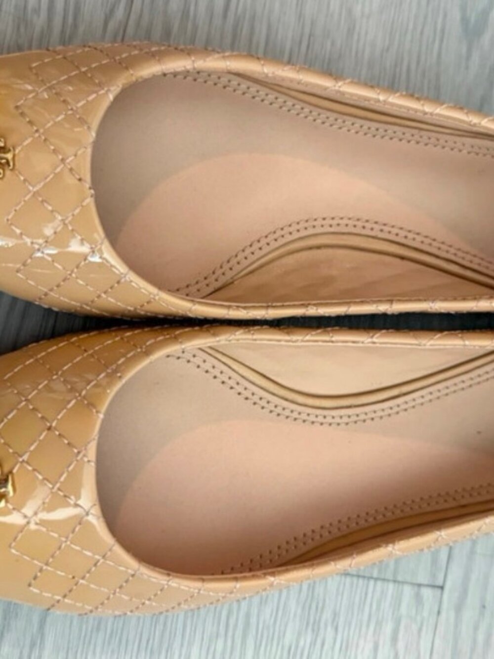 Tory Burch Quilted Patent Leather Ballet Flats Nude Gold Logo 8M